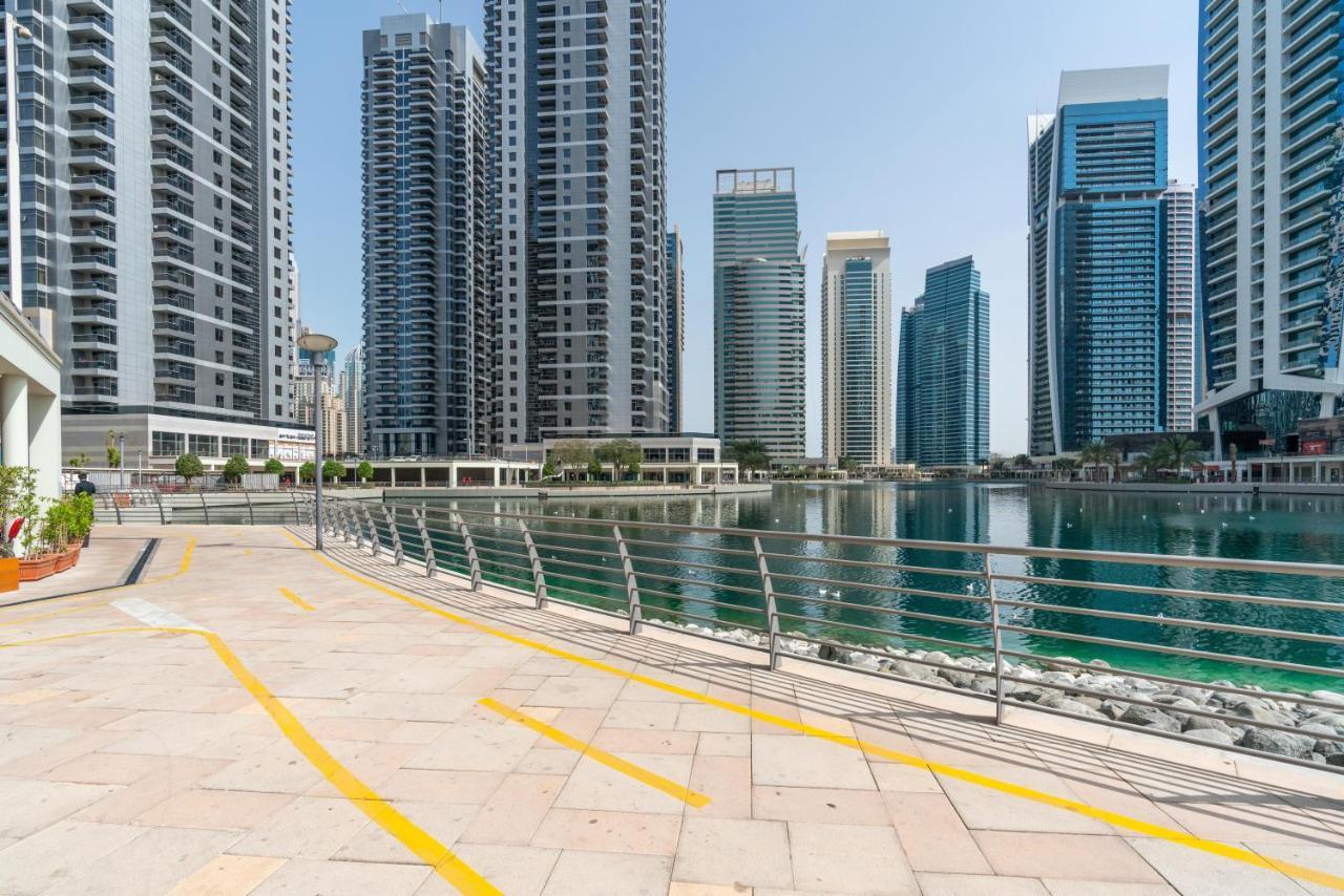 Modern 1br In Jlt Next To Metro With Views Apartment