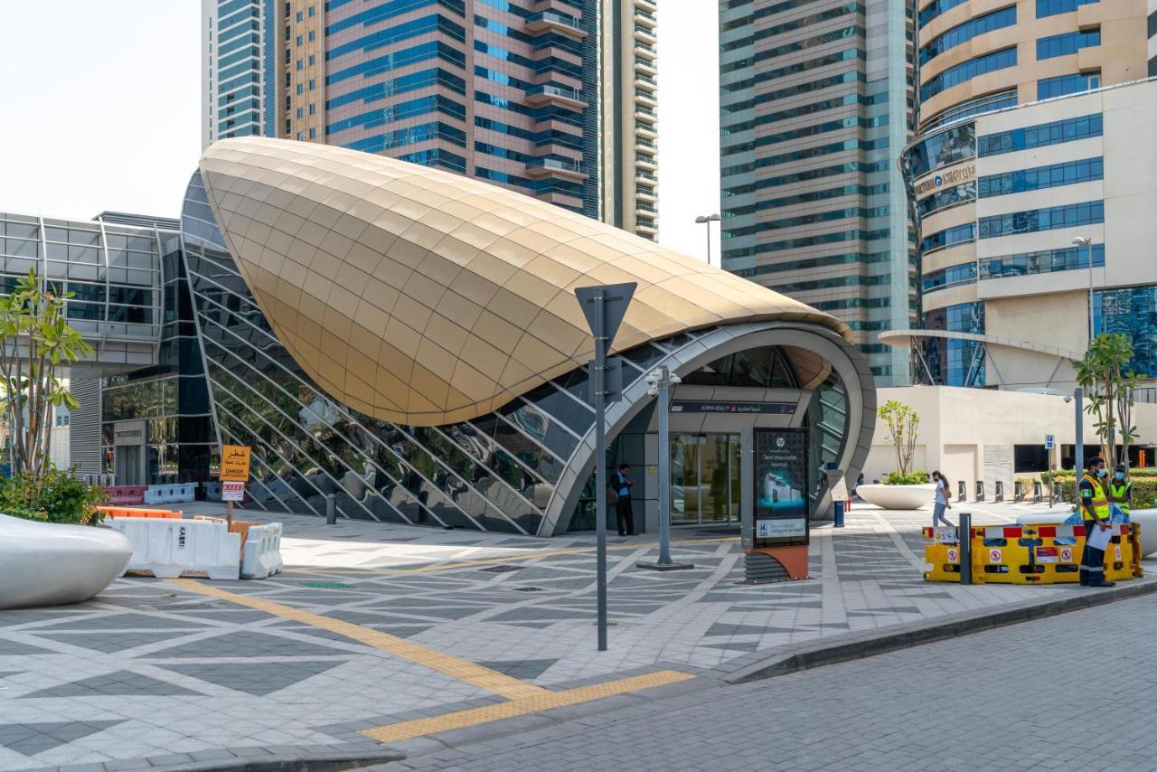 Modern 1br In Jlt Next To Metro With Views